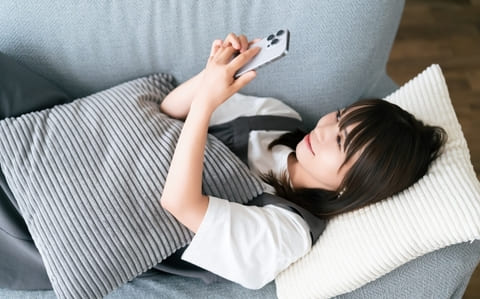 豊田市の結婚相談所の豊田婚活結婚相談所ハピマリで結婚相談所のシステムから婚活男性や婚活女性のデータベース検索をして結婚相手を見つけようとしている画像 (2)